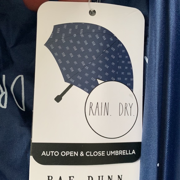 ❤️❤️ Rae Dunn Blue/White Auto Open & Close Travel Umbrella NEW❤️❤️ - Picture 4 of 6